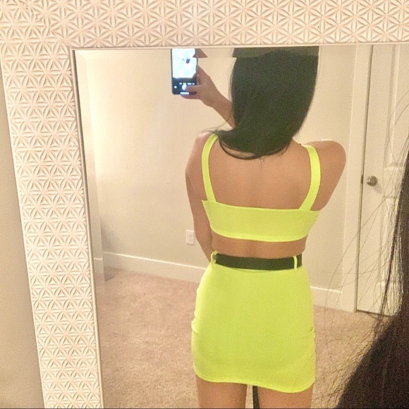 Neon Green Buckle Skirt Set - Picture 6 of 8